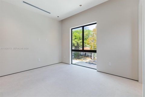 Townhouse in Miami, Florida 4 bedrooms, 243.78 sq.m. № 2045072 - photo 20