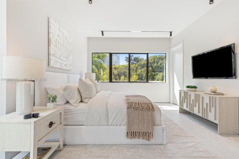 Townhouse in Miami, Florida 4 bedrooms, 243.78 sq.m. № 2045072 - photo 15