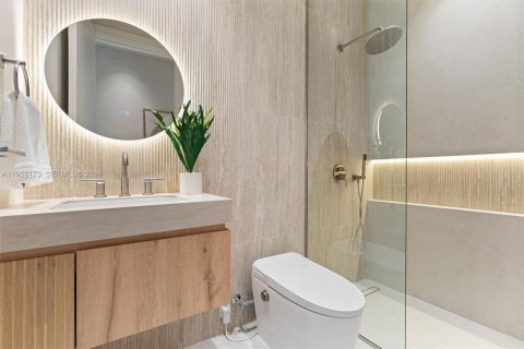 Townhouse in Miami, Florida 4 bedrooms, 243.78 sq.m. № 2045072 - photo 22