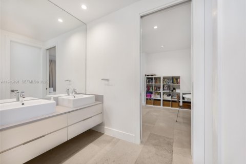 Купить виллу или дом в Майами, Флорида 4 спальни, 309.74м2, № 1998218 - фото 22