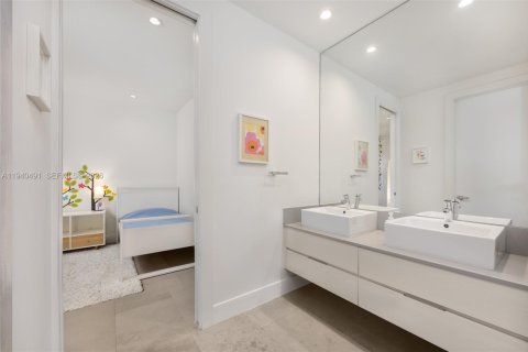 Купить виллу или дом в Майами, Флорида 4 спальни, 309.74м2, № 1998218 - фото 21