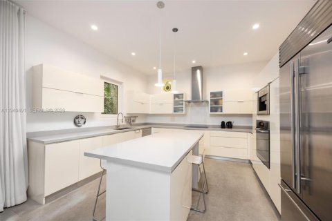 Купить виллу или дом в Майами, Флорида 4 спальни, 309.74м2, № 1998218 - фото 9