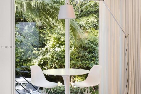 Купить виллу или дом в Майами, Флорида 4 спальни, 309.74м2, № 1998218 - фото 7