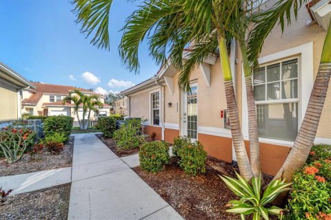 Condominio en venta en Punta Gorda, Florida, 3 dormitorios, 147.34 m2 № 2109492 - foto 3