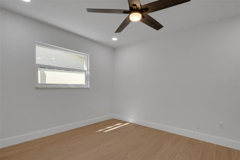 Appartement à louer à Belleair Bluffs, Floride: 2 chambres, 92.16 m2 № 2411385 - photo 24