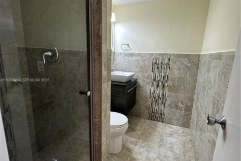 Condominio en alquiler en Fort Lauderdale, Florida, 3 dormitorios, 97.08 m2 № 2010637 - foto 7