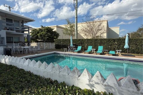 Снять в аренду кондоминиум в Форт-Лодердейл, Флорида 3 спальни, 97.08м2, № 2010637 - фото 17