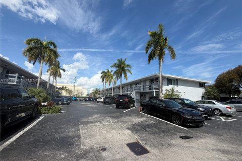 Снять в аренду кондоминиум в Форт-Лодердейл, Флорида 3 спальни, 97.08м2, № 2010637 - фото 21