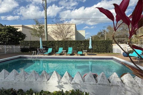 Снять в аренду кондоминиум в Форт-Лодердейл, Флорида 3 спальни, 97.08м2, № 2010637 - фото 19