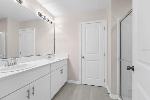 Villa ou maison à louer à Clermont, Floride: 4 chambres, 200.67 m2 № 2427419 - photo 25