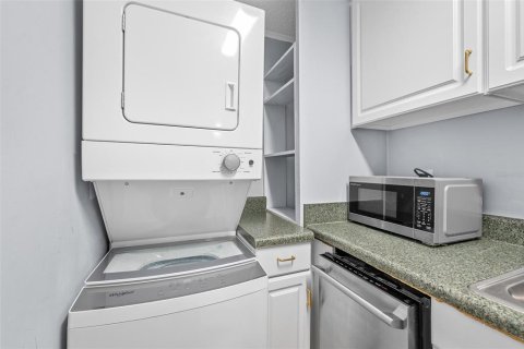 Condominio en venta en Gainesville, Florida, 1 dormitorio, 50.91 m2 № 1856487 - foto 8