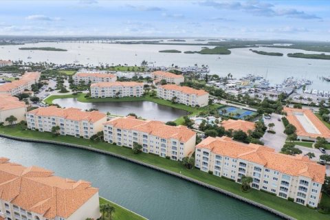 Copropriété à louer à St. Lucie, Floride: 2 chambres, 184.78 m2 № 2089659 - photo 3