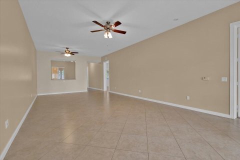 Copropriété à louer à St. Lucie, Floride: 2 chambres, 184.78 m2 № 2089659 - photo 16