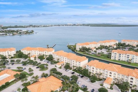Condo à St. Lucie, Floride, 2 chambres  № 2089659