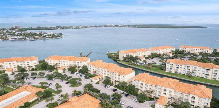Condo à St. Lucie, Floride, 2 chambres  № 2089659