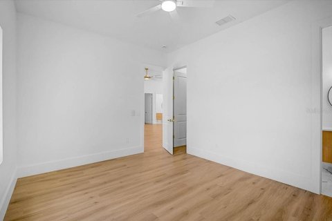 Villa ou maison à vendre à North Port, Floride: 3 chambres, 221.85 m2 № 2234381 - photo 30