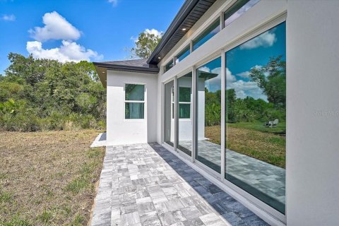Villa ou maison à vendre à North Port, Floride: 3 chambres, 221.85 m2 № 2234381 - photo 21