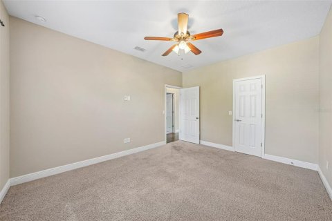 House in Lutz, Florida 7 bedrooms, 440.54 sq.m. № 2313046 - photo 22