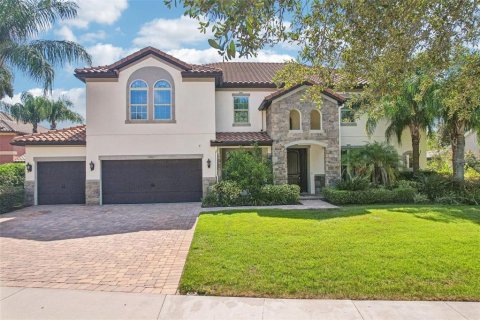 House in Lutz, Florida 7 bedrooms, 440.54 sq.m. № 2313046
