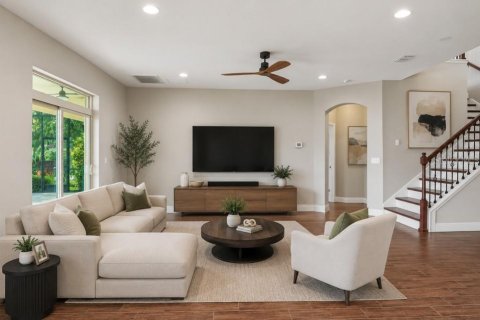 House in Lutz, Florida 7 bedrooms, 440.54 sq.m. № 2313046 - photo 5