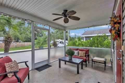 Villa ou maison à vendre à Sarasota, Floride: 2 chambres, 68.28 m2 № 2400102 - photo 9