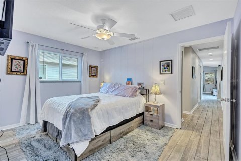 Villa ou maison à vendre à Sarasota, Floride: 2 chambres, 68.28 m2 № 2400102 - photo 23
