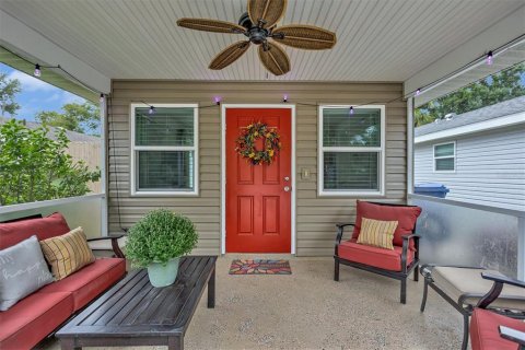 Villa ou maison à vendre à Sarasota, Floride: 2 chambres, 68.28 m2 № 2400102 - photo 6