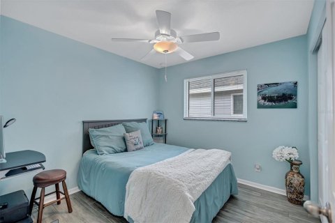 Villa ou maison à vendre à Sarasota, Floride: 2 chambres, 68.28 m2 № 2400102 - photo 18