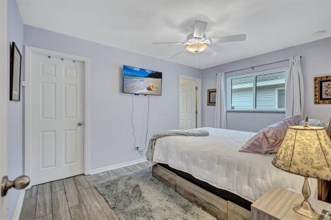 Villa ou maison à vendre à Sarasota, Floride: 2 chambres, 68.28 m2 № 2400102 - photo 22