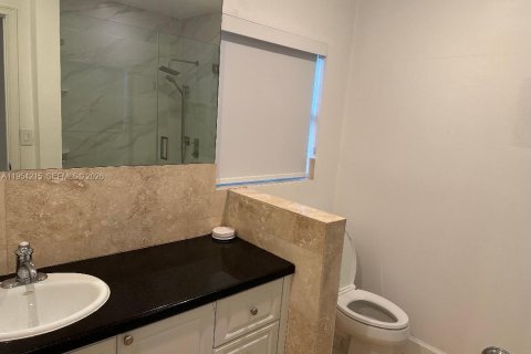 Apartamento en alquiler en Bal Harbour, Florida, 1 dormitorio, 76.46 m2 № 2008971 - foto 6