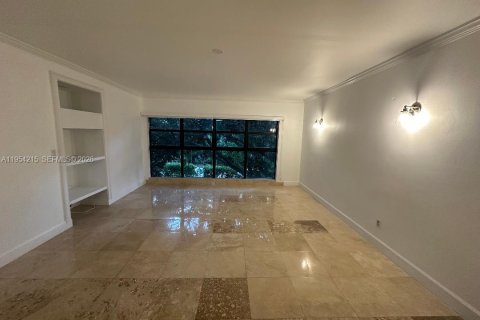 Apartamento en alquiler en Bal Harbour, Florida, 1 dormitorio, 76.46 m2 № 2008971 - foto 4