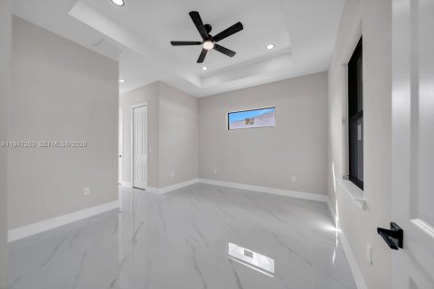 Villa ou maison à vendre à Lehigh Acres, Floride: 3 chambres, 153.29 m2 № 2003319 - photo 21