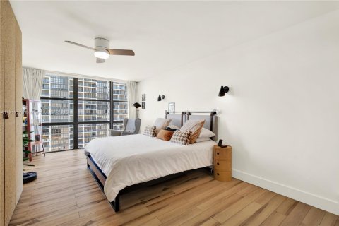 Купить кондоминиум в Майами, Флорида 2 спальни, 145.58м2, № 1975884 - фото 21