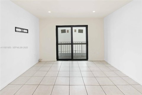 Condominio en alquiler en Miami Beach, Florida, 1 dormitorio, 62.52 m2 № 1975874 - foto 18