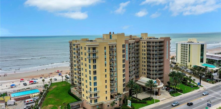 Condominio en Daytona Beach, Florida, 3 dormitorios  № 1569280
