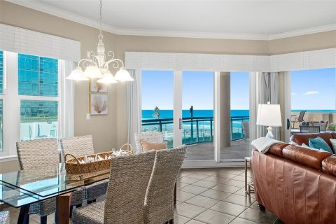 Condominio en venta en Daytona Beach, Florida, 3 dormitorios, 278.99 m2 № 1569280 - foto 7