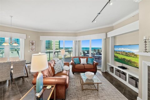Condominio en venta en Daytona Beach, Florida, 3 dormitorios, 278.99 m2 № 1569280 - foto 16