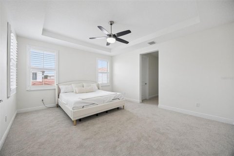Townhouse in LAKESHORE in Winter Garden, Florida 5 bedrooms, 294.87 sq.m. № 2097902 - photo 30