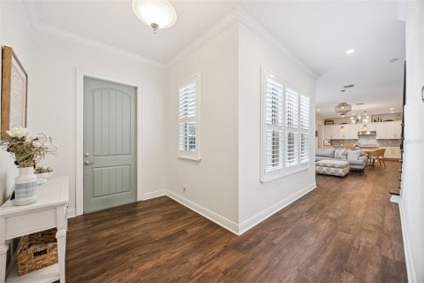 Townhouse in LAKESHORE in Winter Garden, Florida 5 bedrooms, 294.87 sq.m. № 2097902 - photo 9