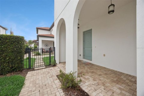 Townhouse in LAKESHORE in Winter Garden, Florida 5 bedrooms, 294.87 sq.m. № 2097902 - photo 5