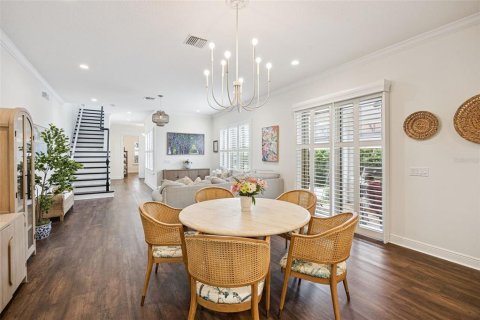 Townhouse in LAKESHORE in Winter Garden, Florida 5 bedrooms, 294.87 sq.m. № 2097902 - photo 16