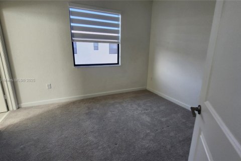 Купить виллу или дом в Хомстед, Флорида 3 спальни, 123.37м2, № 2022753 - фото 21