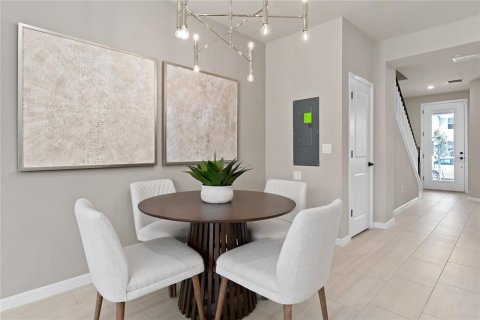 Townhouse in Orlando, Florida 4 bedrooms, 171.59 sq.m. № 1678143 - photo 9