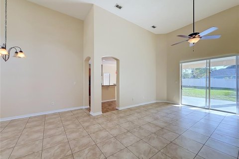 Villa ou maison à vendre à Grand Island, Floride: 3 chambres, 177.81 m2 № 2410038 - photo 11