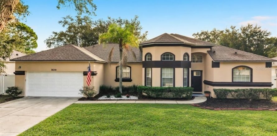 Villa ou maison à Grand Island, Floride 3 chambres, 177.81 m2 № 2410038