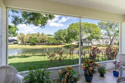 House in Vero Beach, Florida 2 bedrooms, 153.2 sq.m. № 2083313 - photo 24