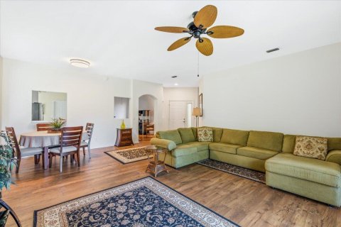 House in Vero Beach, Florida 2 bedrooms, 153.2 sq.m. № 2083313 - photo 5