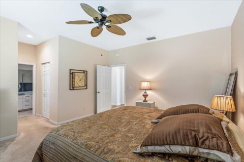 House in Vero Beach, Florida 2 bedrooms, 153.2 sq.m. № 2083313 - photo 16