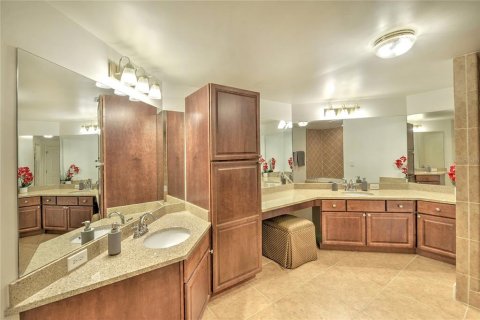 Condo in Daytona Beach, Florida, 3 bedrooms № 2206277 - photo 23
