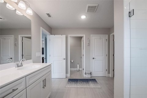 House in Davenport, Florida 4 bedrooms, 288.55 sq.m. № 1816936 - photo 21